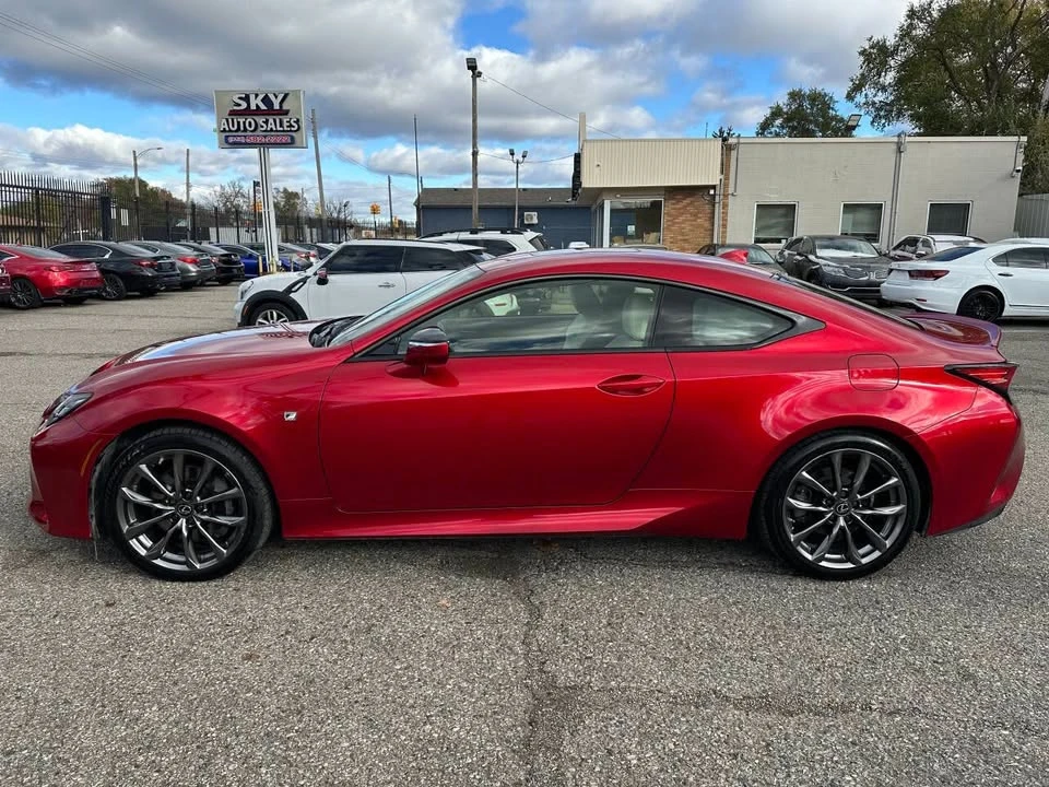 2019 Lexus RC - Image 7 of 19