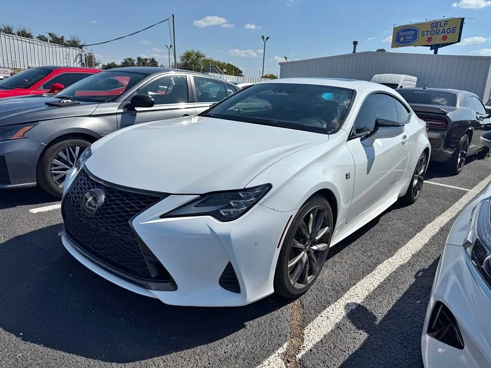 2019 Lexus RC - Image 2 of 10