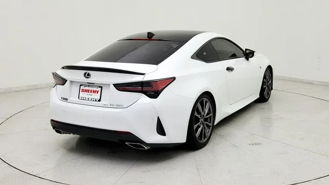 2019 Lexus RC - Image 6 of 18