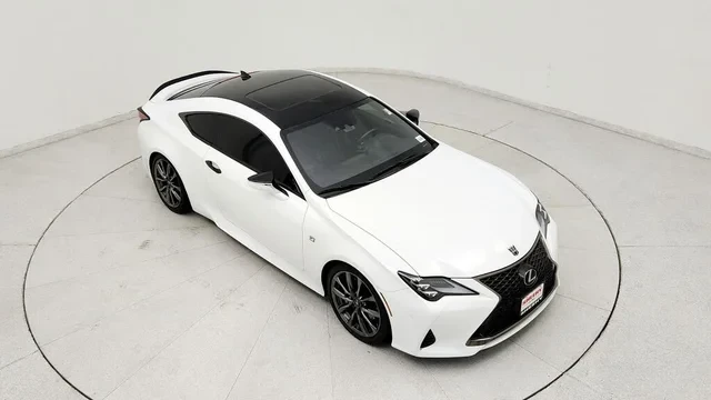 2019 Lexus RC - Image 13 of 18