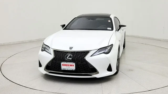 2019 Lexus RC - Image 2 of 18