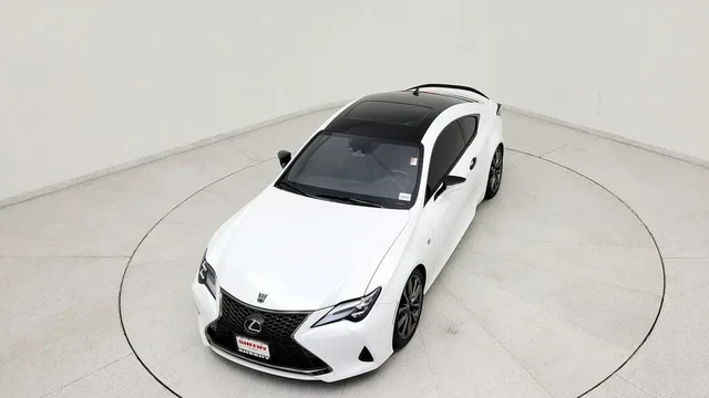 2019 Lexus RC - Image 14 of 18