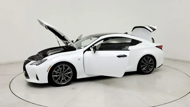 2019 Lexus RC - Image 10 of 18