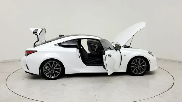 2019 Lexus RC - Image 12 of 18