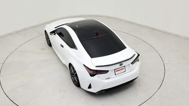 2019 Lexus RC - Image 16 of 18