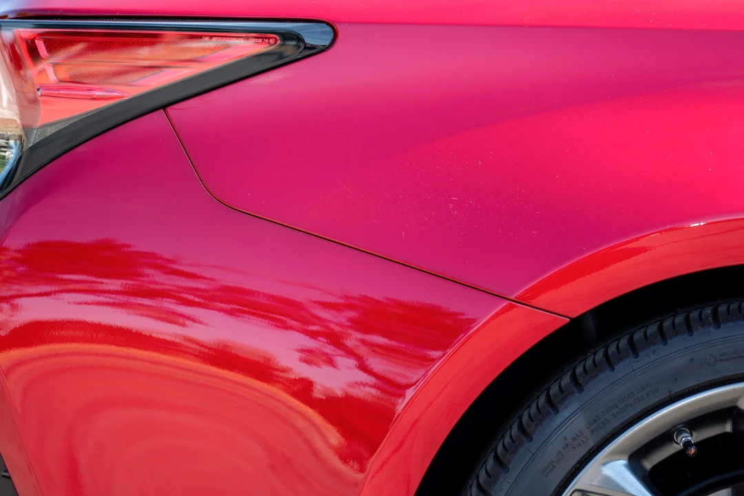 2019 Lexus RC F - Image 23 of 31
