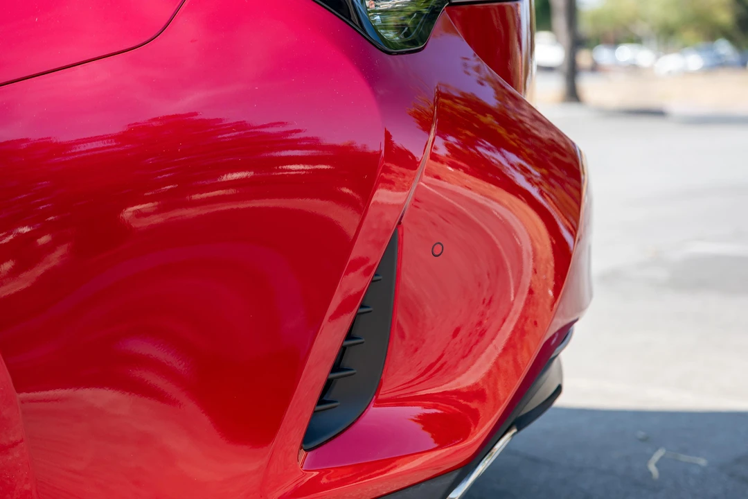 2019 Lexus RC F - Image 28 of 31