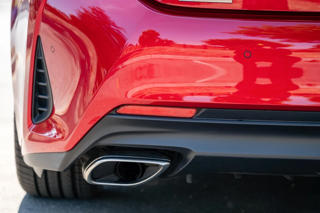 2019 Lexus RC F - Image 29 of 31