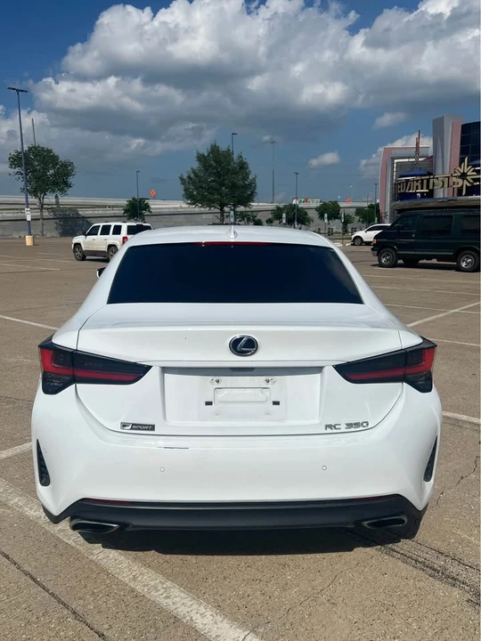 2019 Lexus RC - Image 4 of 8