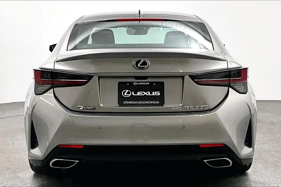 2019 Lexus RC - Image 8 of 16