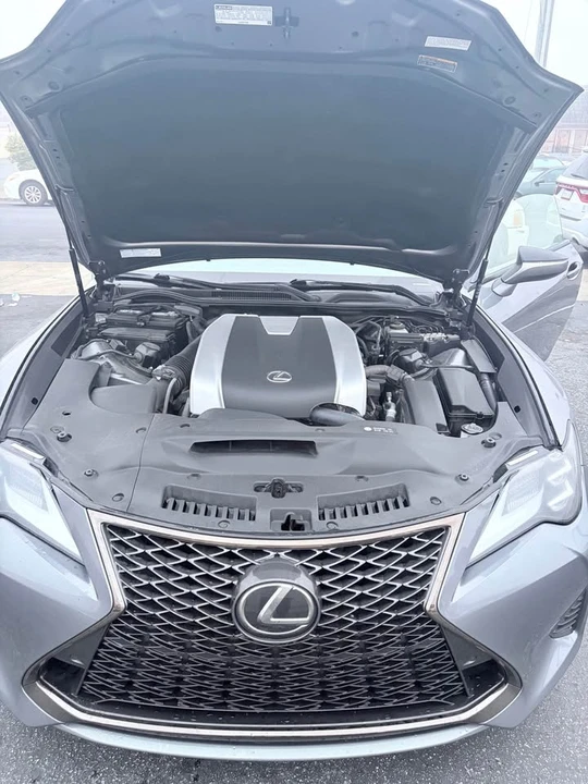 2019 Lexus RC - Image 7 of 17