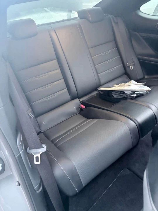 2019 Lexus RC - Image 13 of 17
