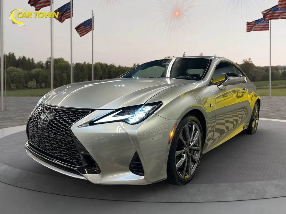 2019 Lexus RC - Image 2 of 12