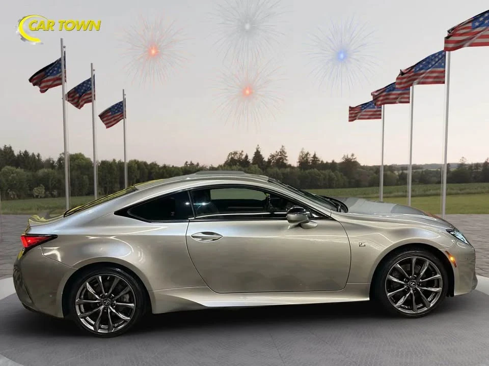 2019 Lexus RC - Image 4 of 12