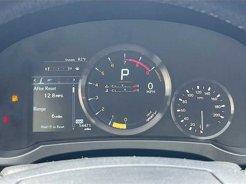 2019 Lexus RC F - Image 7 of 20