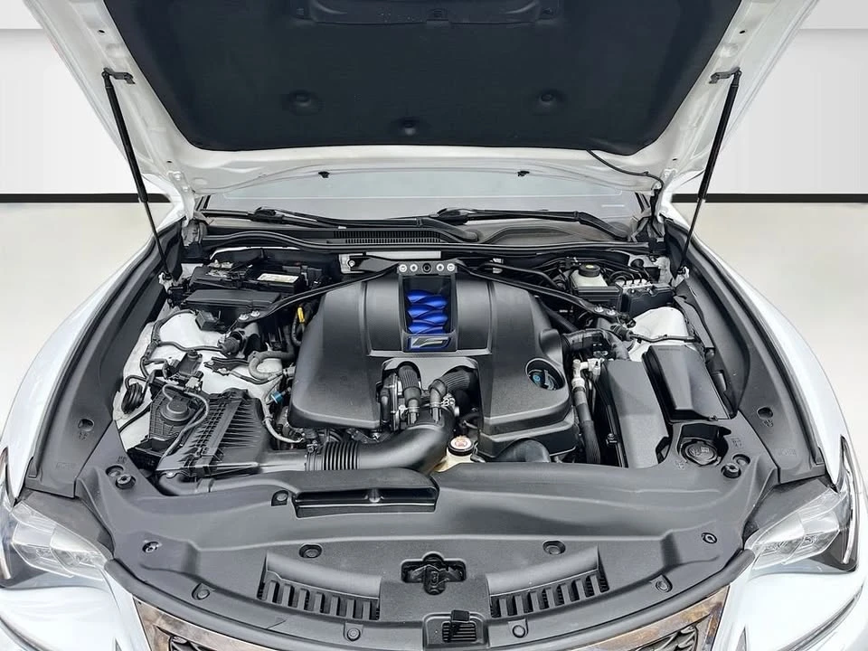2019 Lexus RC F - Image 19 of 20