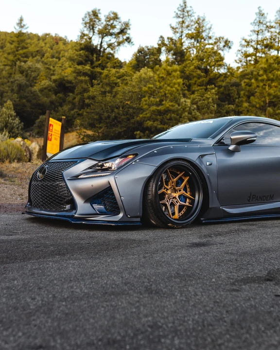 2019 Lexus RC F - Image 11 of 30