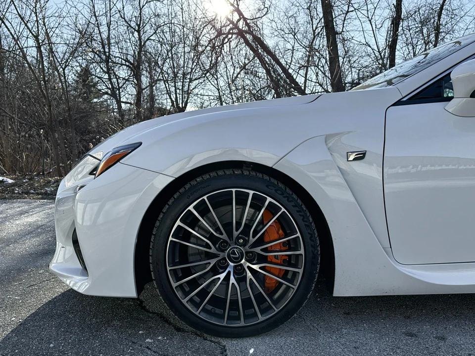 2019 Lexus RC F - Image 20 of 31