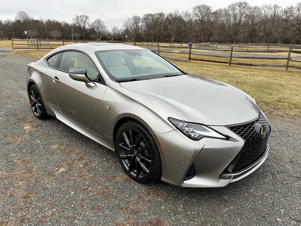 2019 Lexus RC F - Image 3 of 31