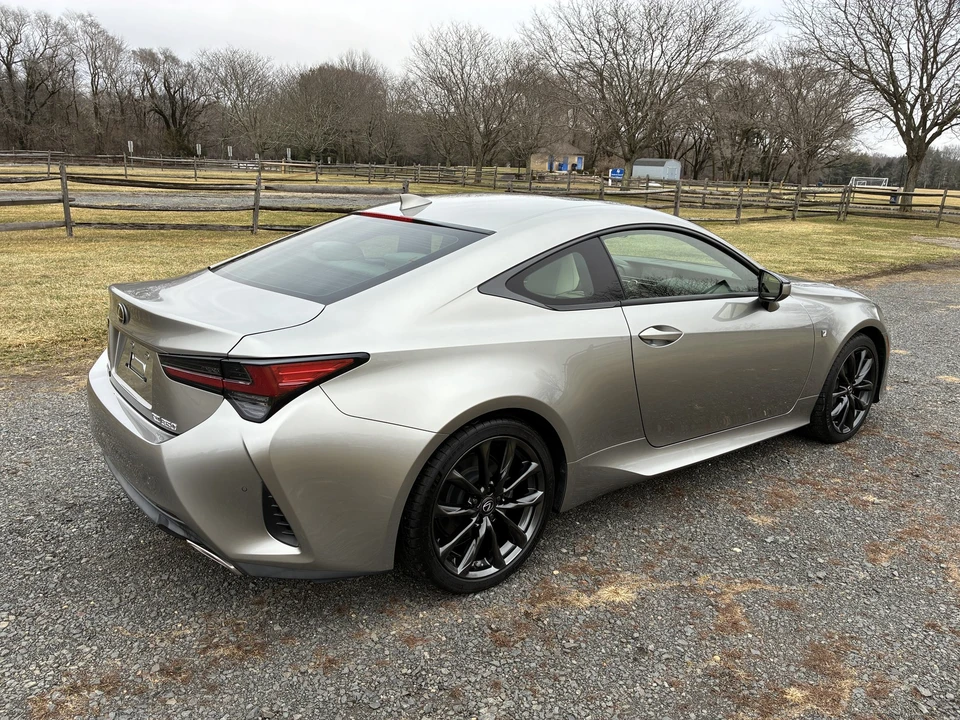 2019 Lexus RC F - Image 5 of 31