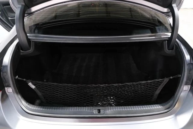 2019 Lexus RC F - Image 25 of 31