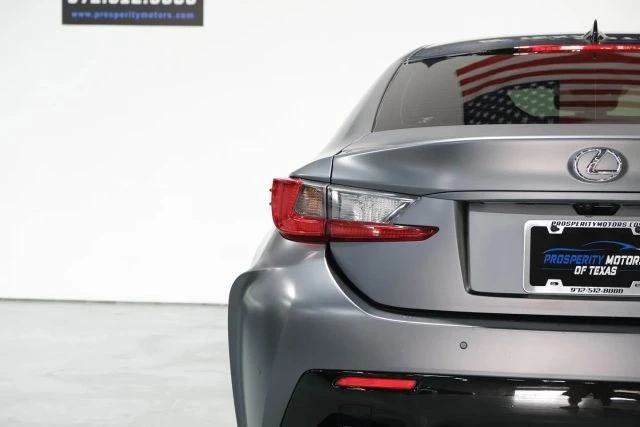 2019 Lexus RC F - Image 19 of 31