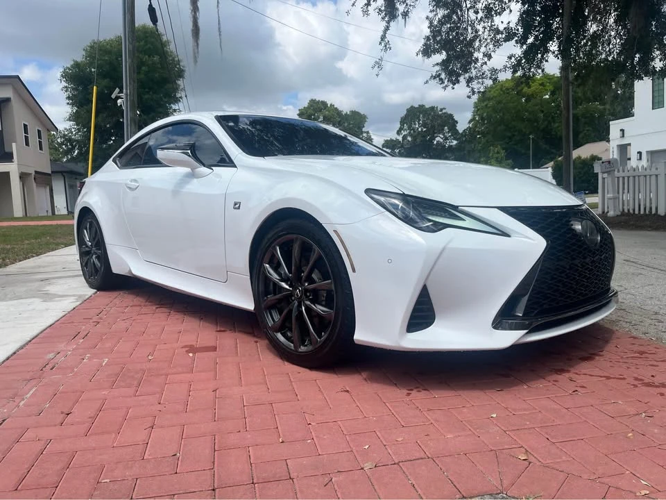 2019 Lexus RC - Image 2 of 9