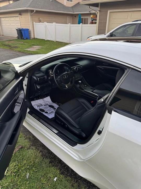 2019 Lexus RC - Image 3 of 6