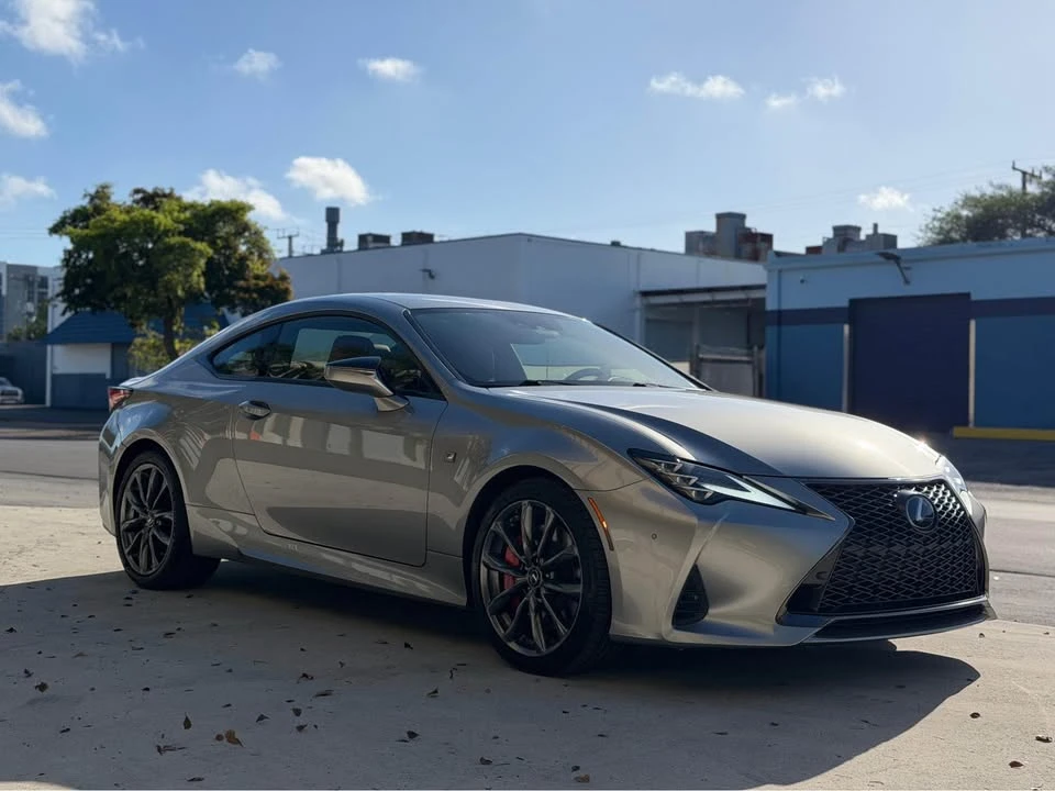 2019 Lexus RC - Image 4 of 7