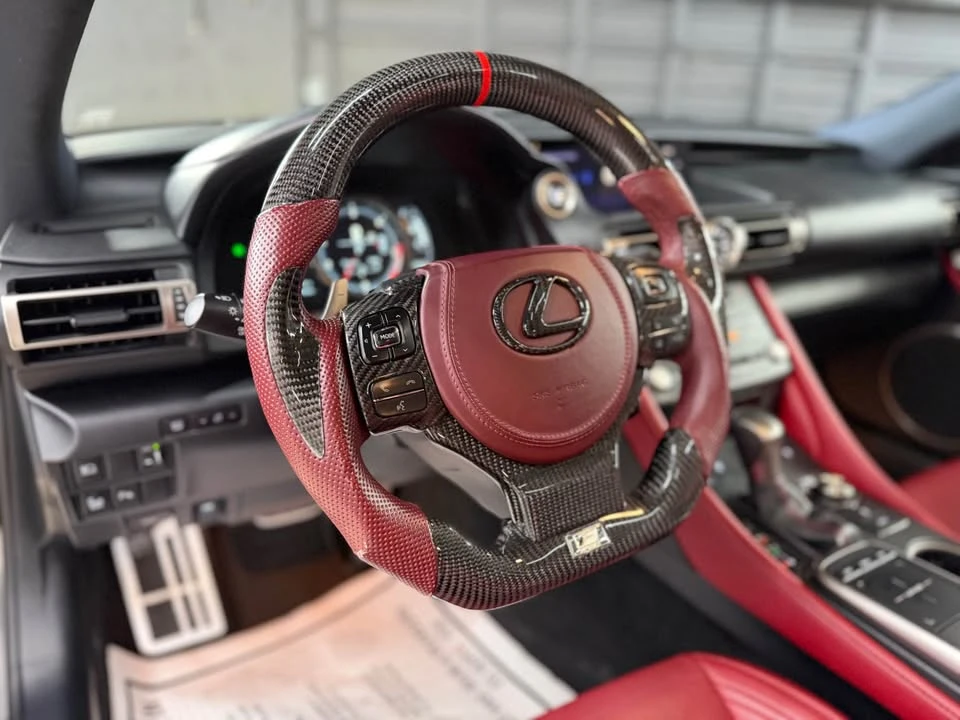 2019 Lexus RC - Image 19 of 20