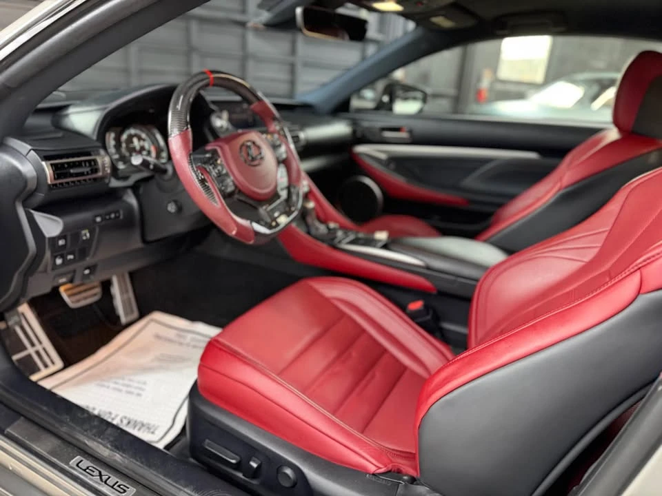 2019 Lexus RC - Image 15 of 20