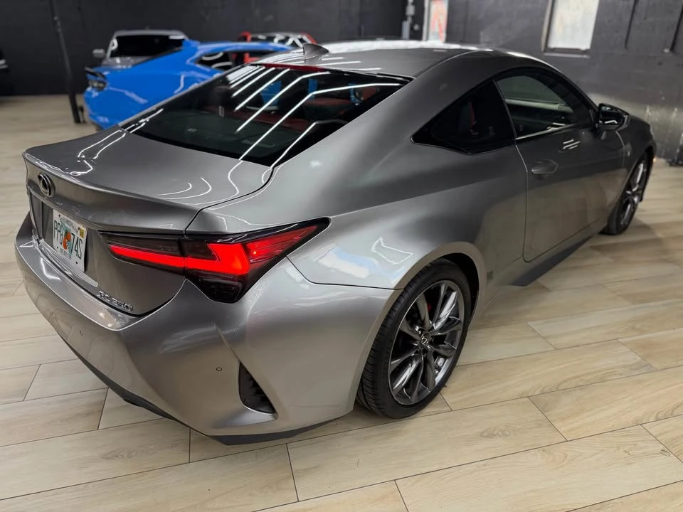 2019 Lexus RC - Image 8 of 20