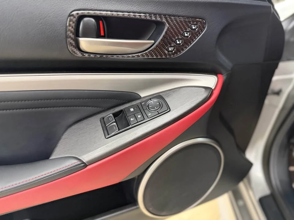 2019 Lexus RC - Image 17 of 20