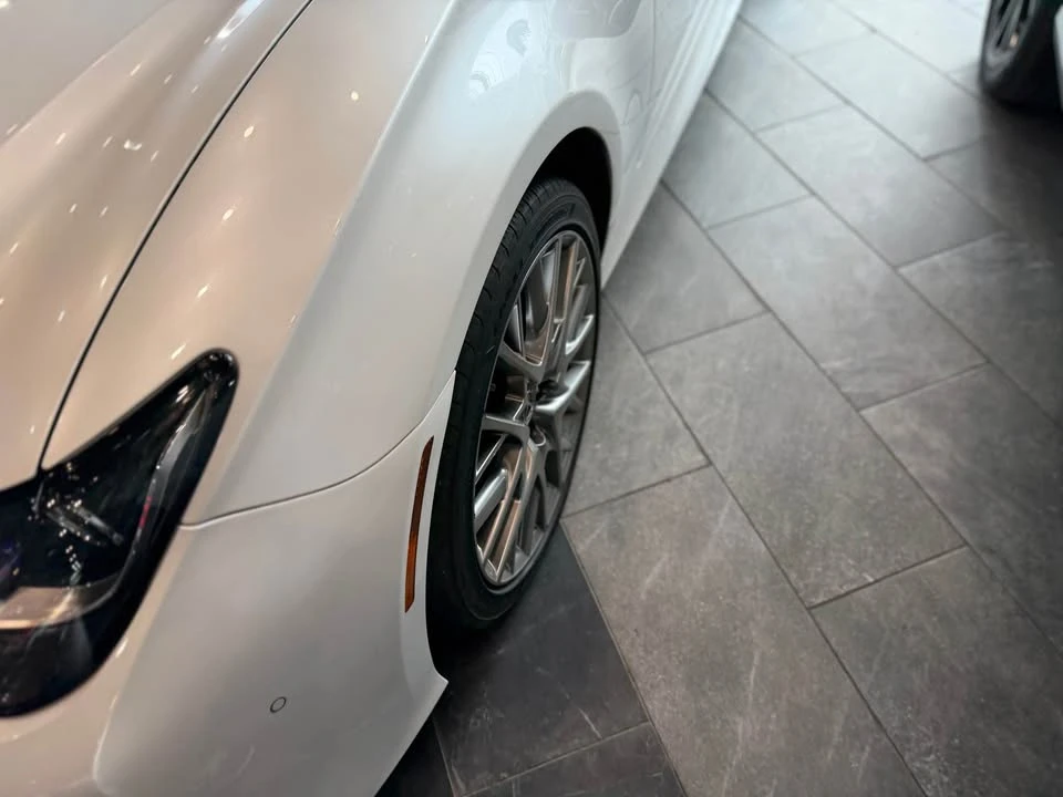 2019 Lexus RC - Image 4 of 9