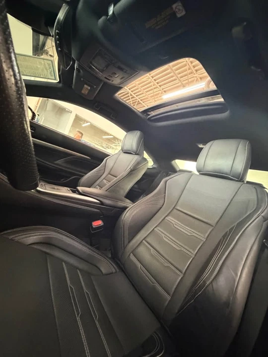 2019 Lexus RC - Image 8 of 9