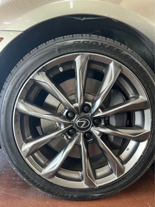 2019 Lexus RC - Image 3 of 15