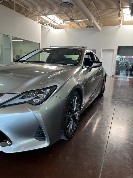 2019 Lexus RC - Image 2 of 15