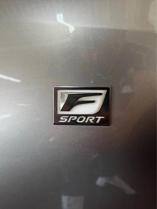 2019 Lexus RC - Image 4 of 15