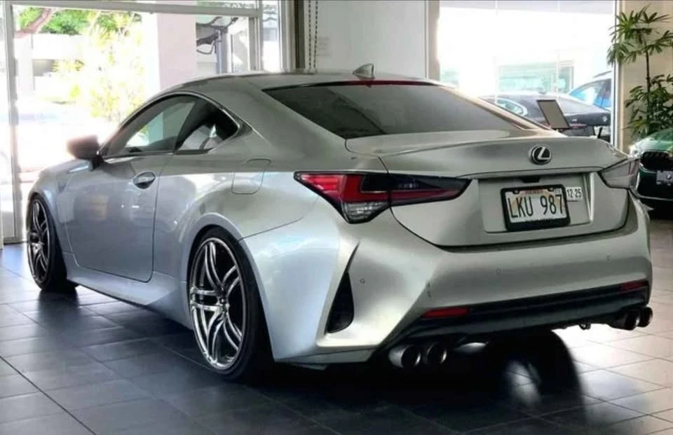 2019 Lexus RC - Image 5 of 13