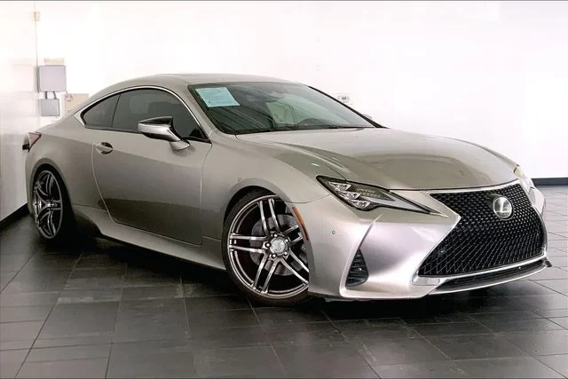 2019 Lexus RC - Image 3 of 12