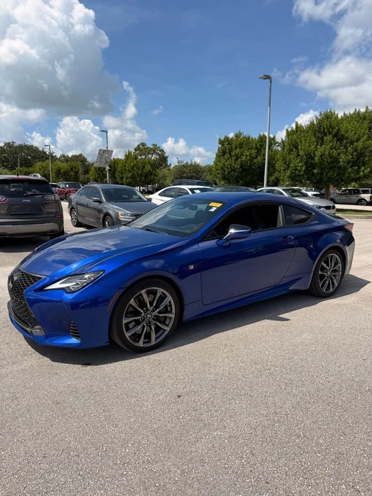 2019 Lexus RC - Image 5 of 11