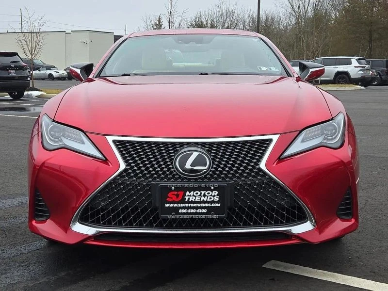 2019 Lexus RC - Image 2 of 12
