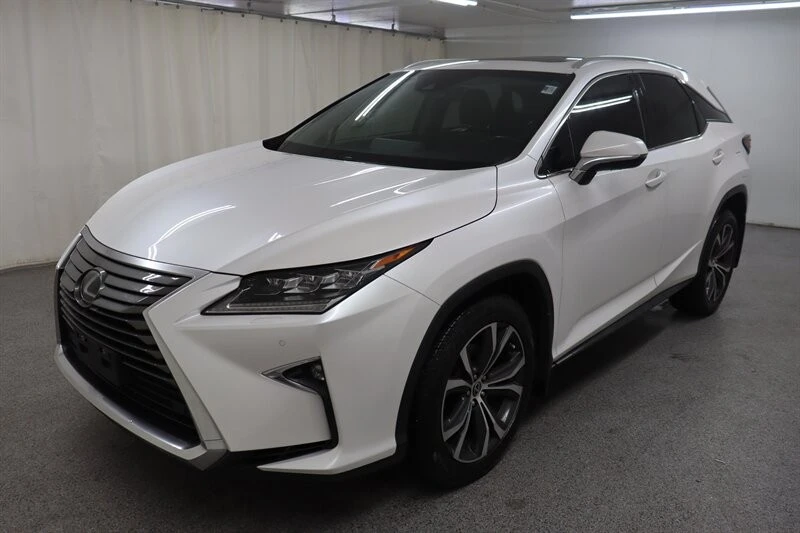 2019 Lexus RC - Image 3 of 31