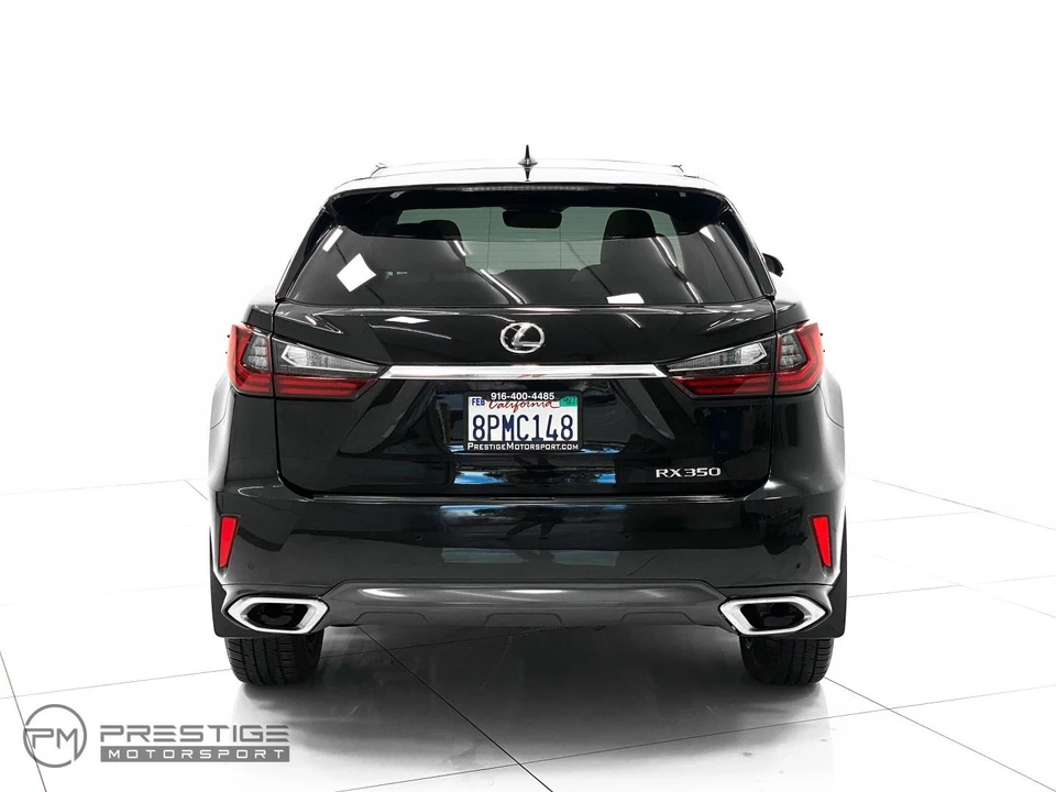 2019 Lexus RC - Image 5 of 31