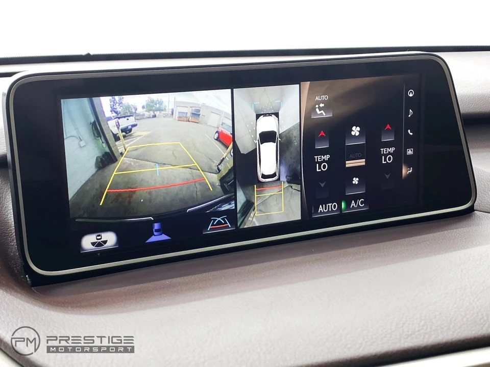2019 Lexus RC - Image 22 of 31