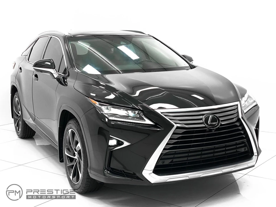 2019 Lexus RC - Image 11 of 31