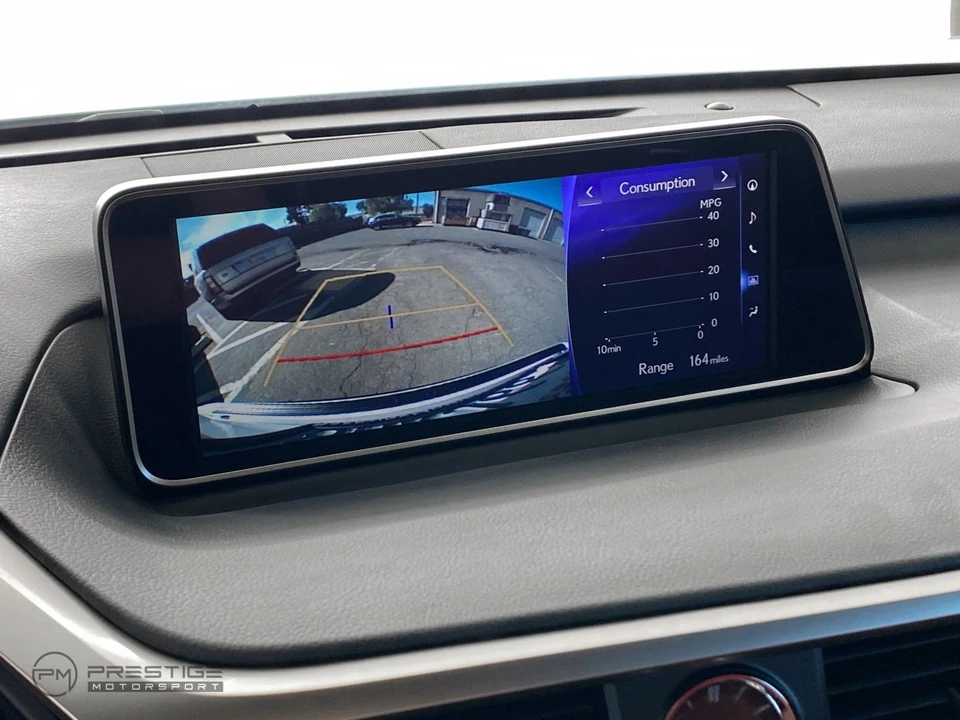 2019 Lexus RC - Image 22 of 31