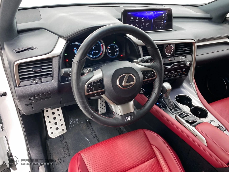 2019 Lexus RC - Image 18 of 31