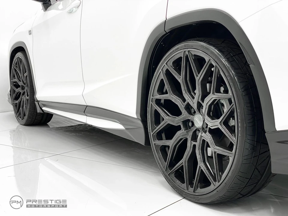 2019 Lexus RC - Image 29 of 31