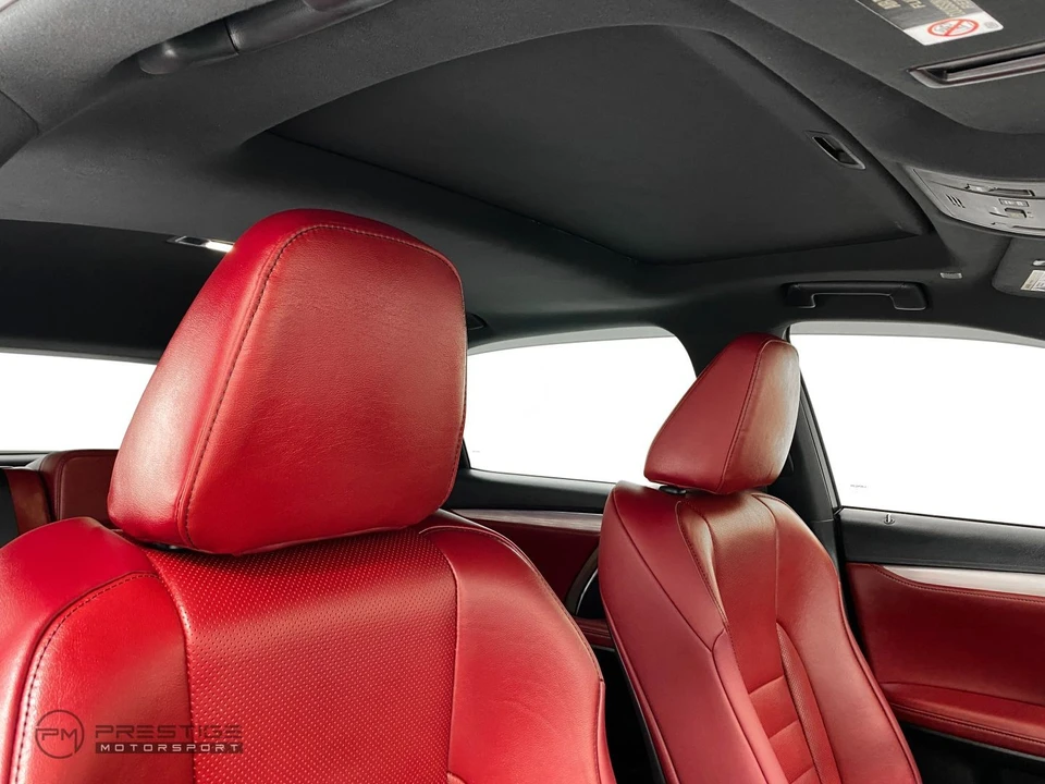 2019 Lexus RC - Image 31 of 31